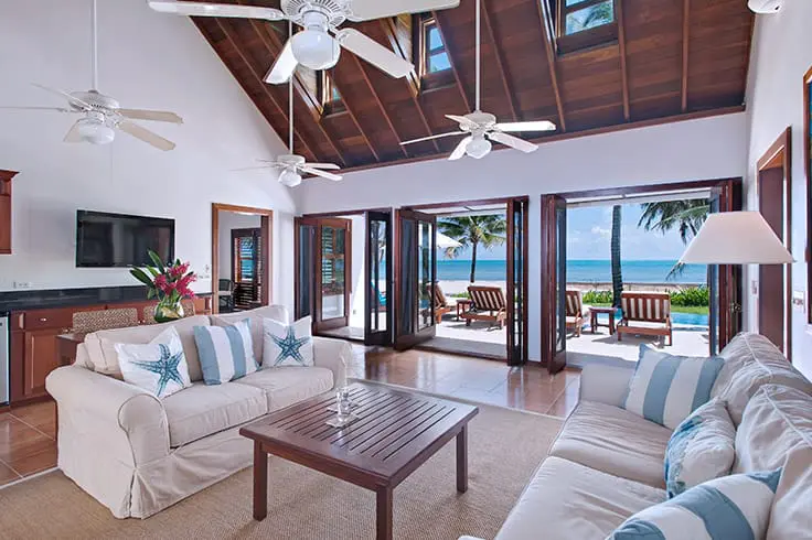Living area in Casa Playa Blanca at Victoria House Resort and Spa