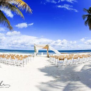 Wedding venue on the beach at Victoria House Resort and Spa